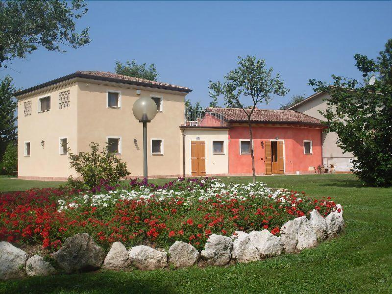B&B Al Tramonto Monzambano Kültér fotó